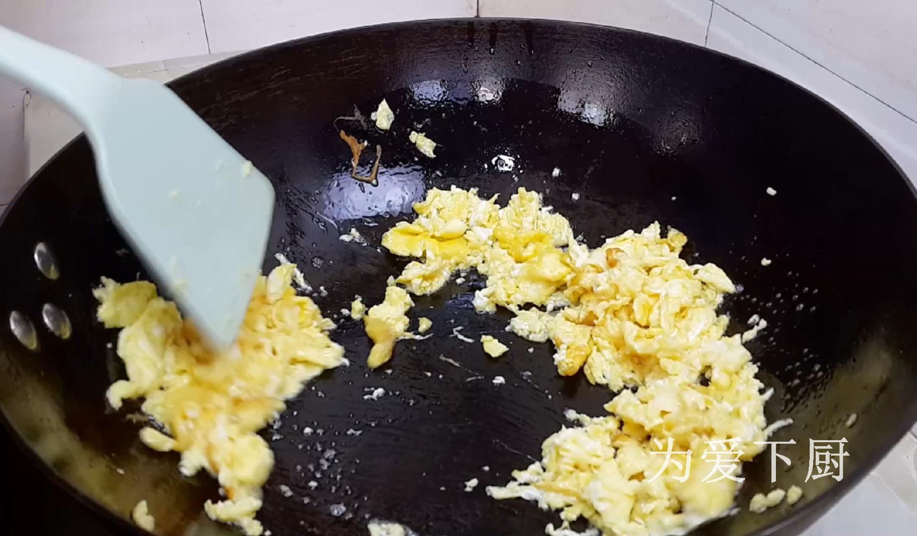 冬天白菜別燉著吃了，鍋裡烙一烙，比包子餃子還香，真的非常好吃