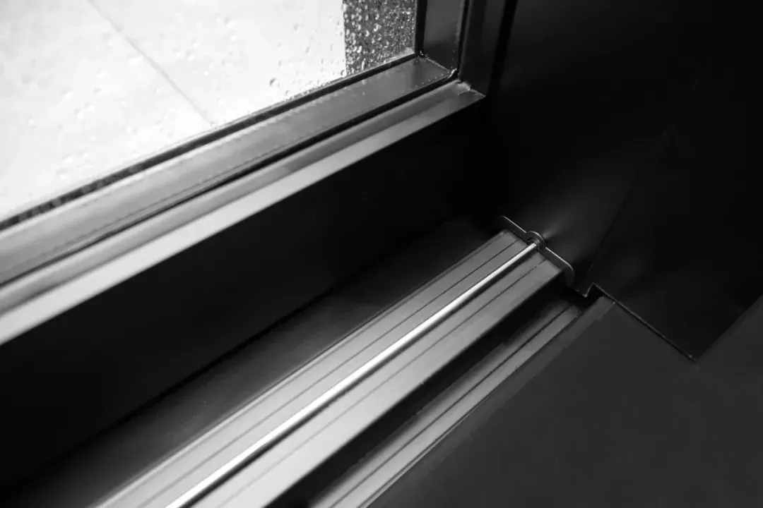 夏天多暴雨，門窗如何做到“滴水不漏”？