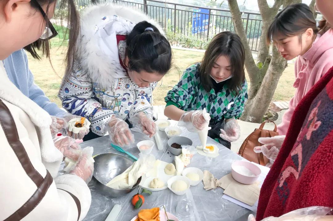春风十里 女神同在丨双流区公兴小学教师专业发展主题培训活动