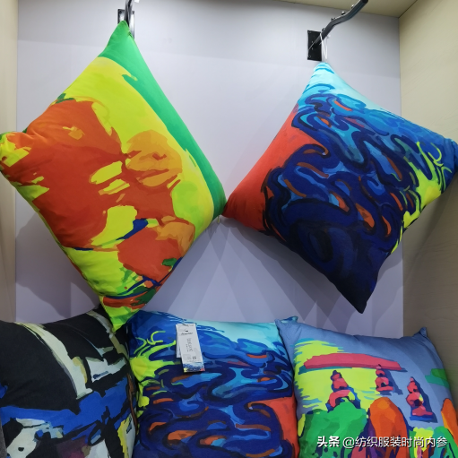 回味九月PH Value！解锁趣味针织展品，搜罗现场新潮