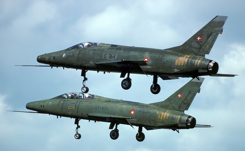 百系经典（一）：痛苦中开创超音速时代的F-100战斗机