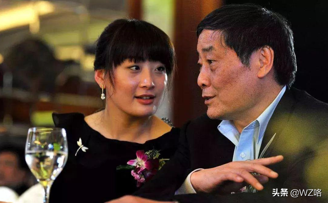 千亿企业唯一女继承人，近40岁仍然“愁嫁”，一辆老车开了十几年