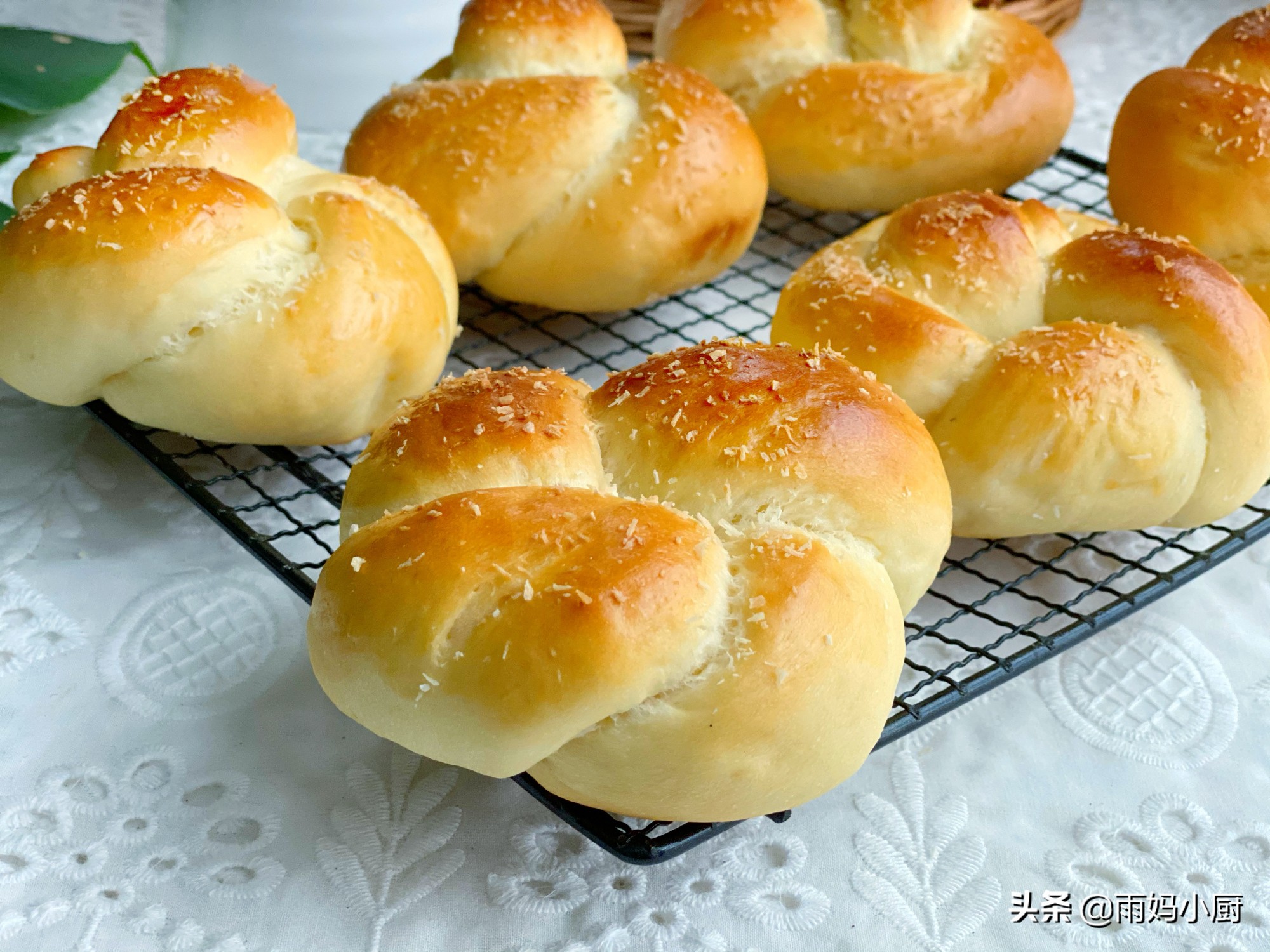 椰蓉小麵包按這個配方做，鬆軟拉絲又美味，零難度新手一次成功