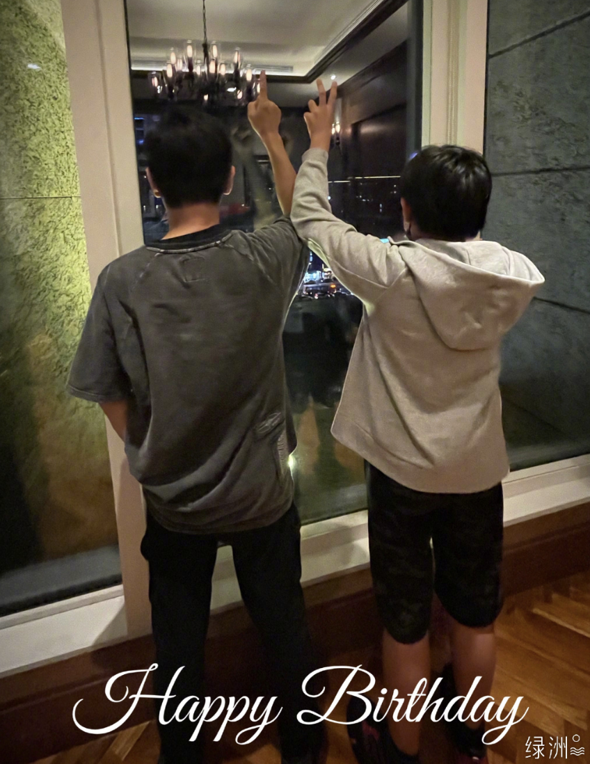 林志颖为12岁儿子庆生，Kimi身高直逼爸爸妈妈，父子同框像兄弟
