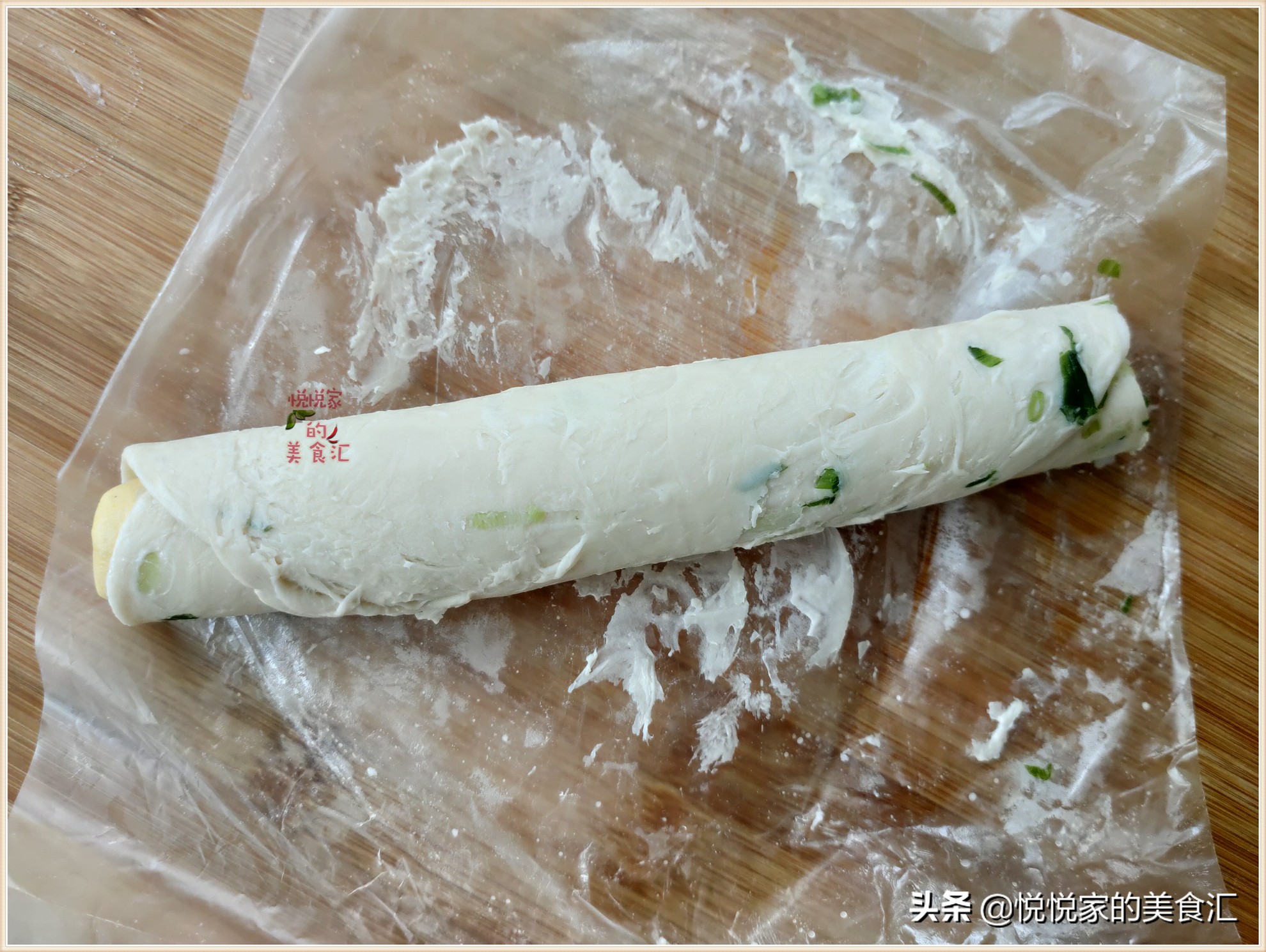 吃了30多年南瓜饼，头次这样做，葱香十足外酥里糯，好吃不油腻