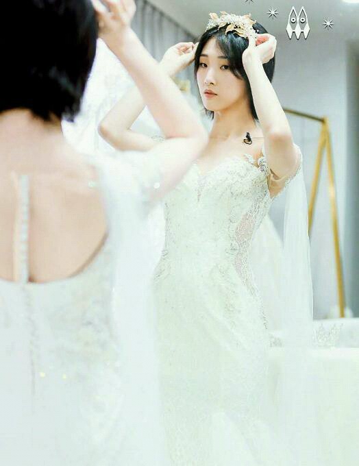 “火箭少女101”闺蜜婚纱照，犹如一群仙女下凡