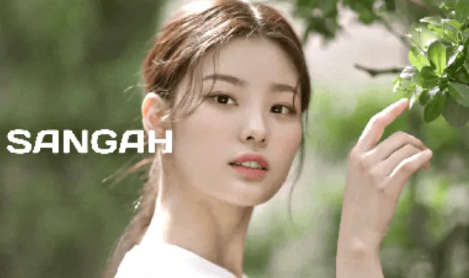 新女团成员神似JENNIE?公开即引起热议;Lisa即将SOLO出击?