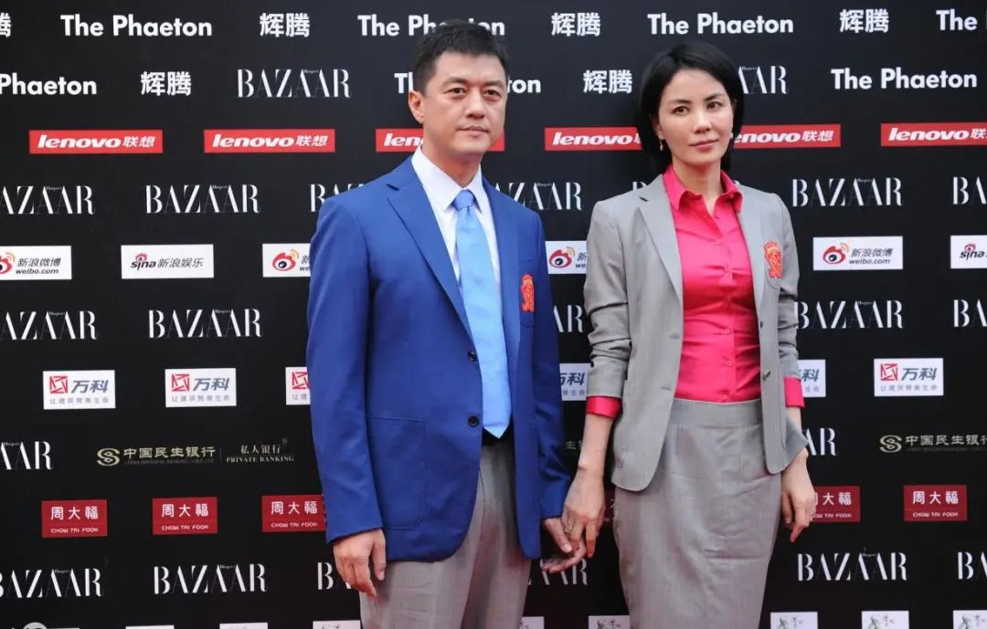 王菲周迅隔空义演：谁说爱过同一个男人，就不