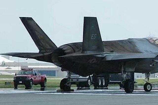 F35A再次坠毁，与失事F22同一基地，美军5天损失2架隐形战机