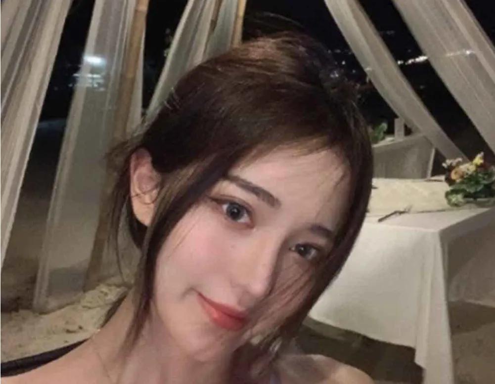 抖音网红“项思醒”被CEO男友制作ppt爆黑料,王思聪都亲自评论