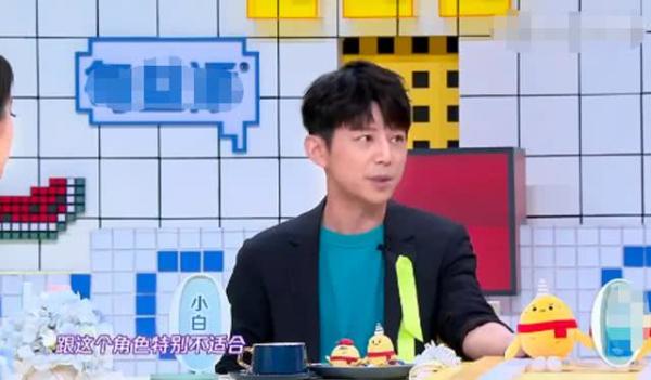 何炅主持翻车！为欧阳娜娜洗白引争议，深夜发文道歉：将引以为戒