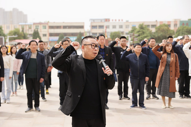 南阳疾控系统宣传员开展“传承红色基因，不忘初心，牢记使命”主题党史教育新闻采风活动