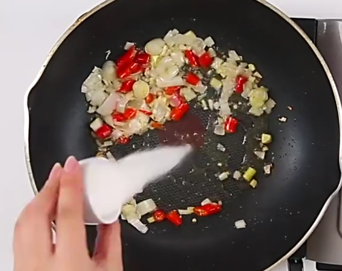 图片[3]-油淋菠菜的做法 3分钟就能做一大盘-起舞食谱网
