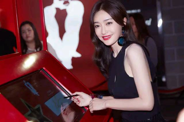 坚持“不婚主义”的4大女星，个个都是高颜值，