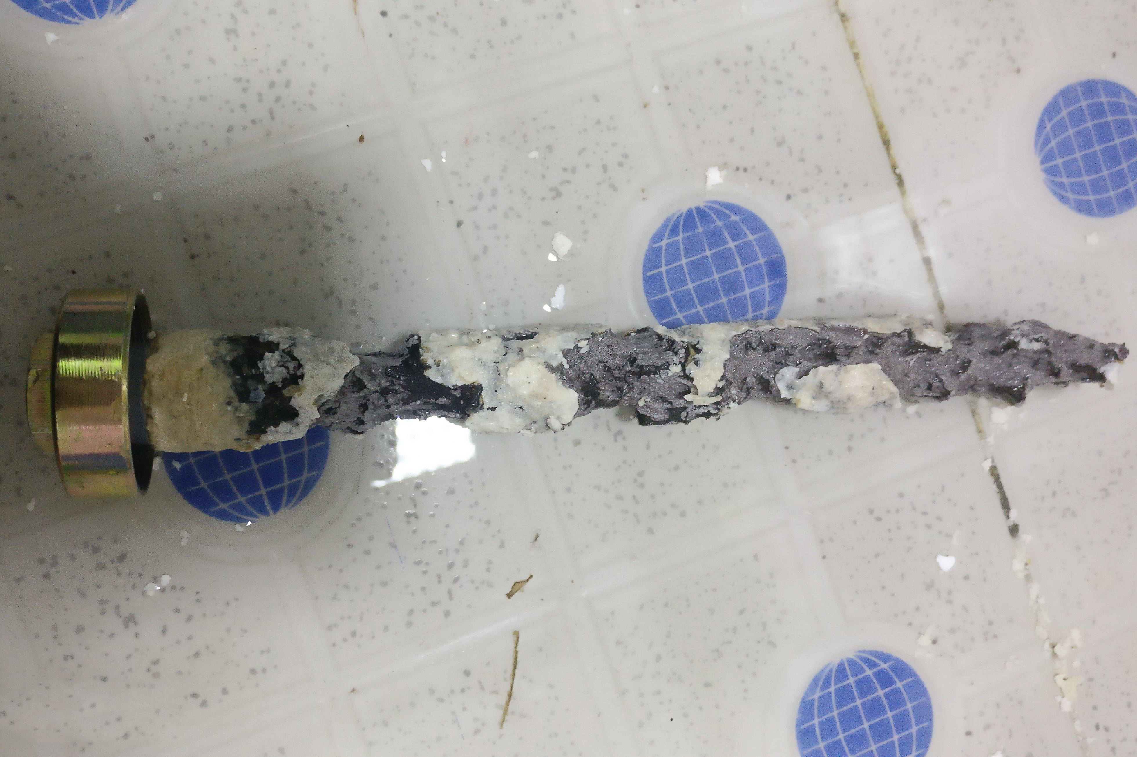 燃气热水器和电热水器，到底哪一种更好？家用热水器该怎么选？
