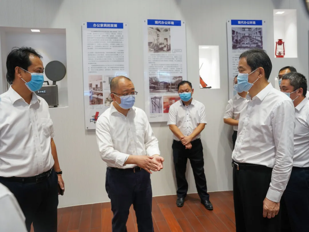 中山市市長肖展欣一行到訪華盛家具集團