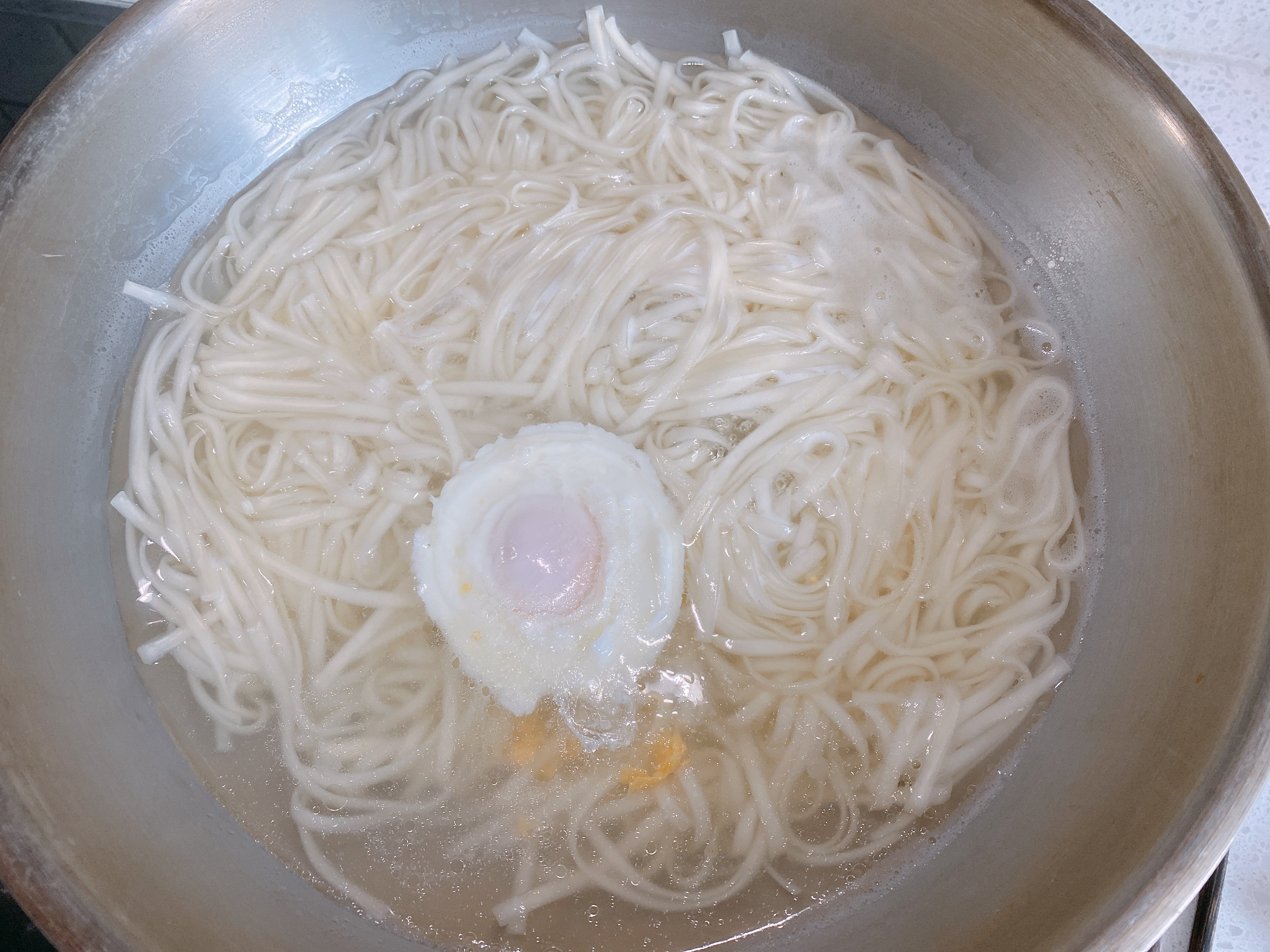 下雪天來一碗熱騰騰的湯麵，5種做法，10分鐘搞定，簡單有營養