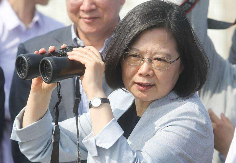 解放軍台海打�車輪戰�，民進黨指揮令台軍慘禍頻出