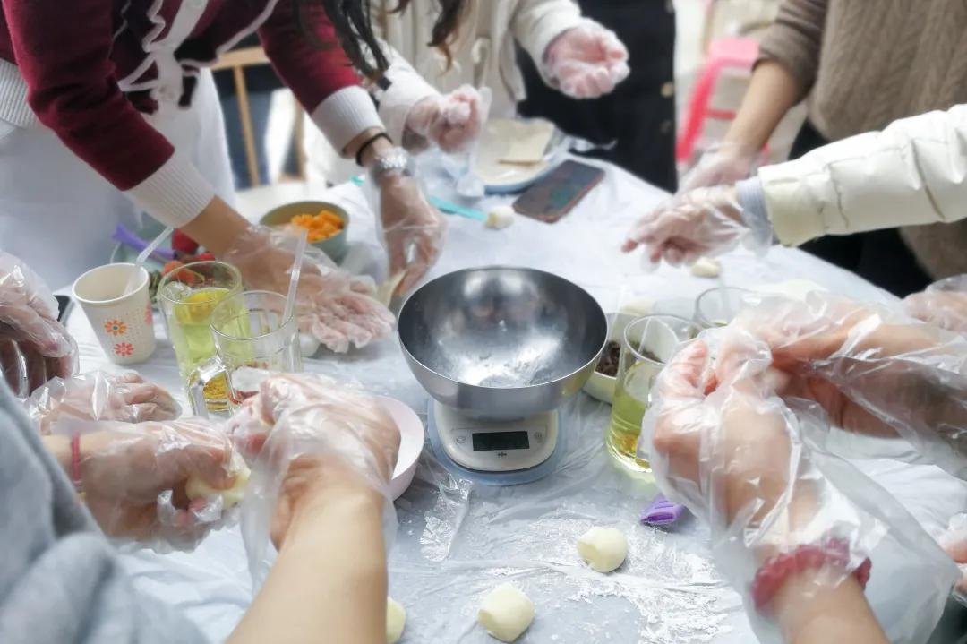 春风十里 女神同在丨双流区公兴小学教师专业发展主题培训活动