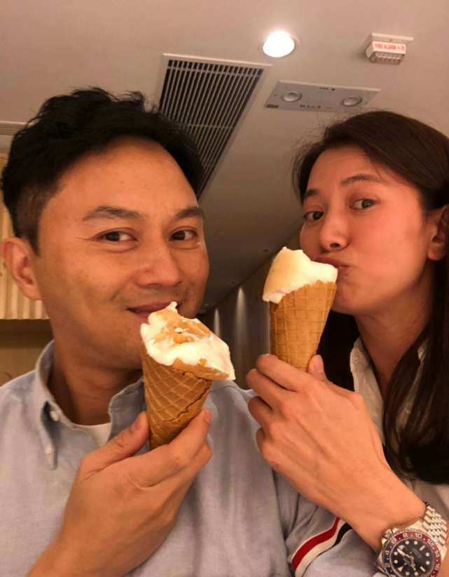 袁咏仪携章子怡容祖儿等为老公庆生，她无惧被艳压素颜出镜超自信