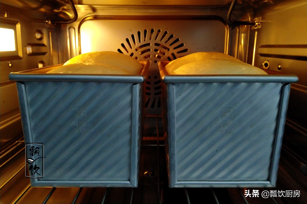 做面包，别只加牛奶鸡蛋，多加这两料，面包又软又香，太好吃了