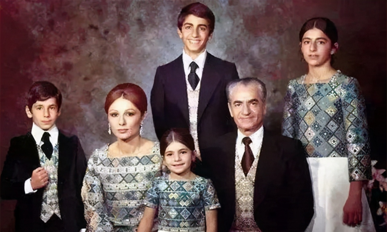 西方可以暗杀苏莱曼尼，为何不敢暗杀哈梅内伊