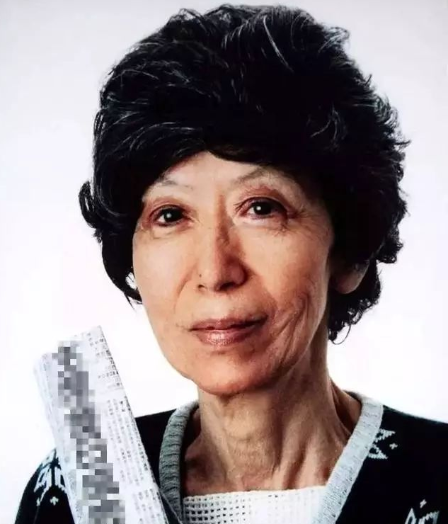 17岁被父亲暴打差点死掉 张爱玲被原生家庭害的