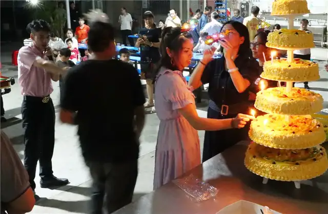 情浓浓乐融融|益宙举办7月份员工生日会,把最美好的祝福送给你