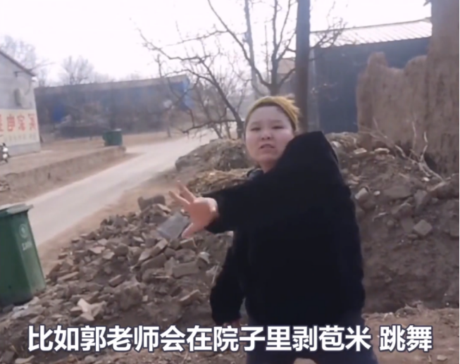 700万网红遭一夜封杀，这次，她真的不冤
