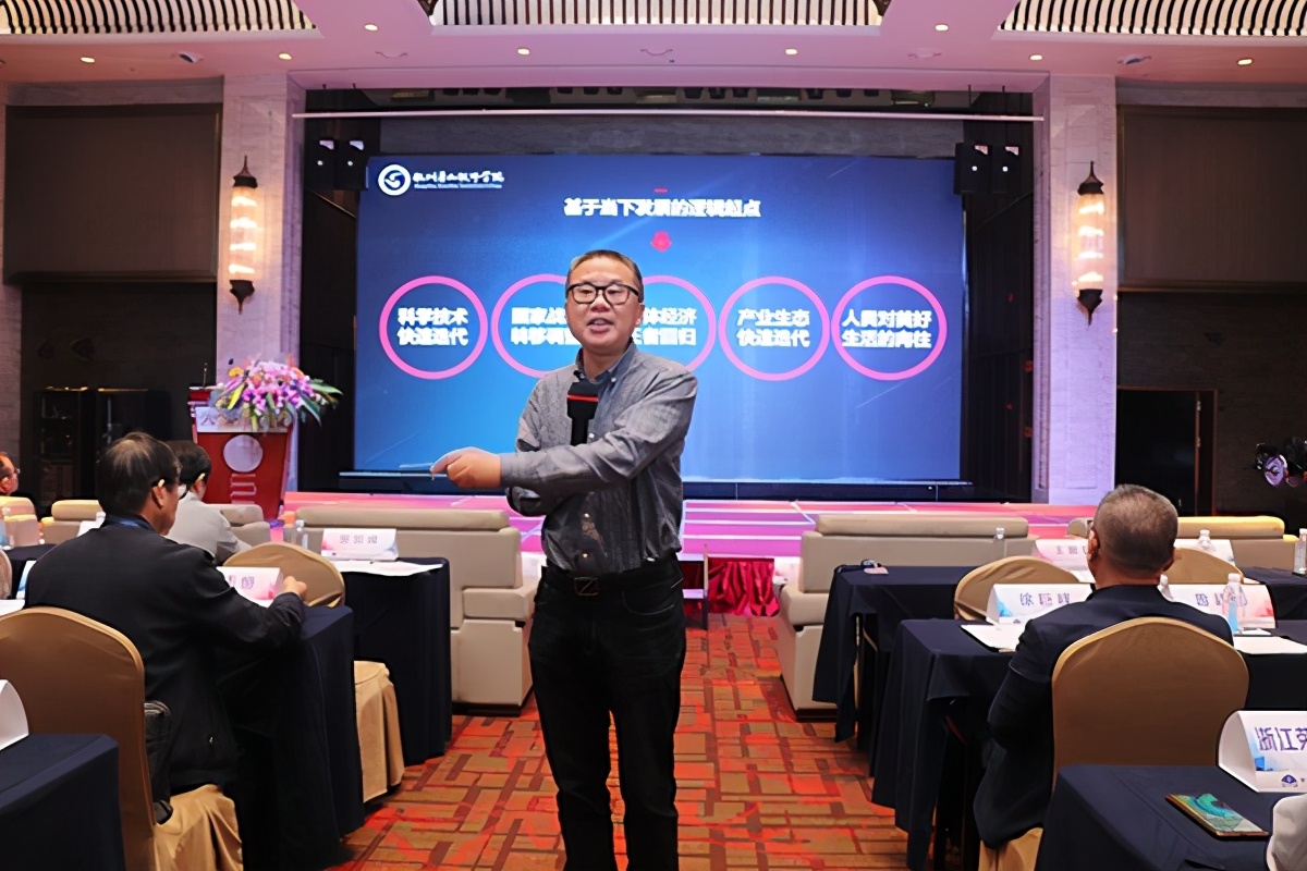 深化產(chǎn)教融合“穩(wěn)就業(yè)”創(chuàng)新校企合作“保民生”