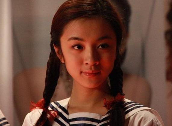 王晓晨在拍摄《我的体育老师》时自嘲到：张嘉