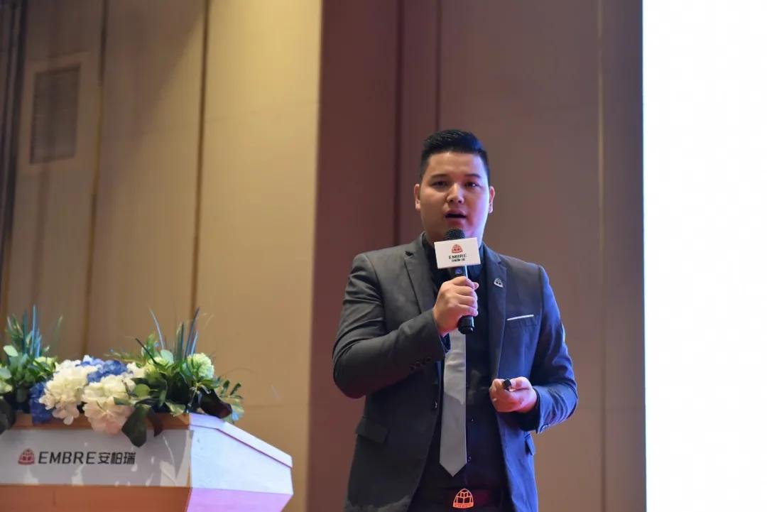 安柏瑞门窗_
