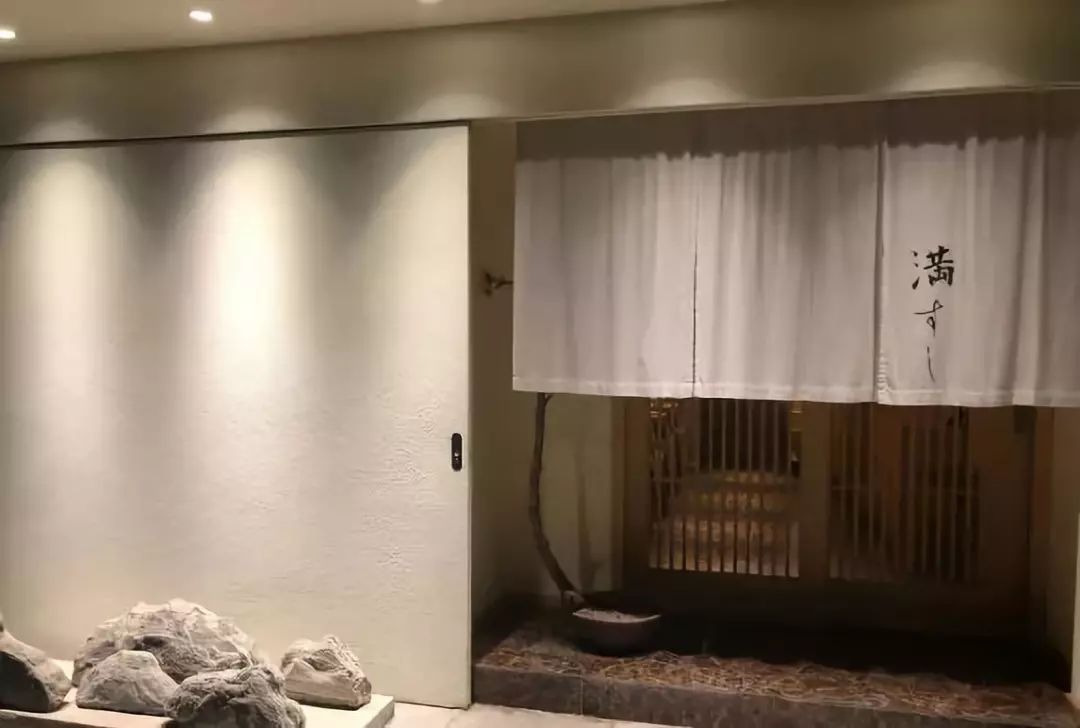 开眼界！武汉最贵餐厅TOP10出炉，吃过一家我服你