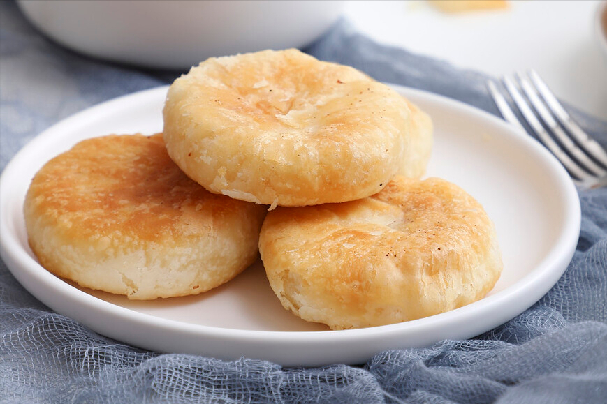 绿豆别再煲汤了，换个新吃法，清凉解暑无添加，又香又甜酥掉渣