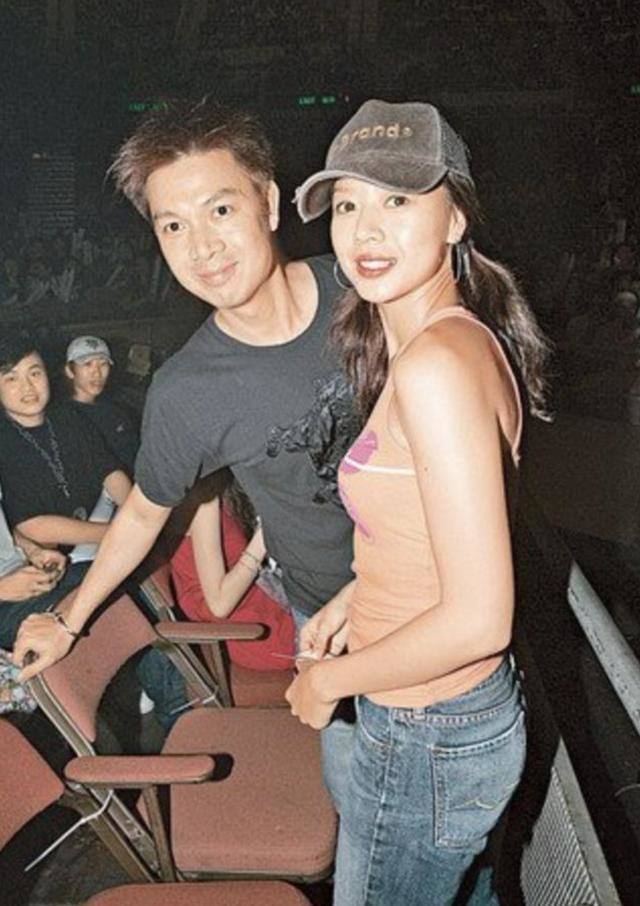 因车震门被封“第一贱男”，多次偷腥后，却直