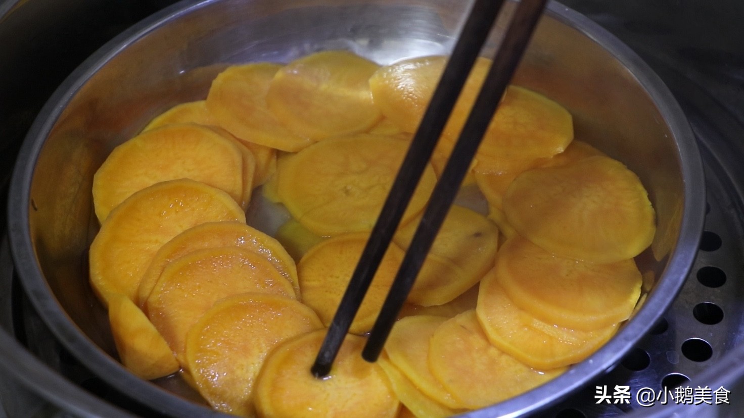 紅薯這吃法太香了，老做法教會你，春節家宴做一鍋，端上桌就掃光