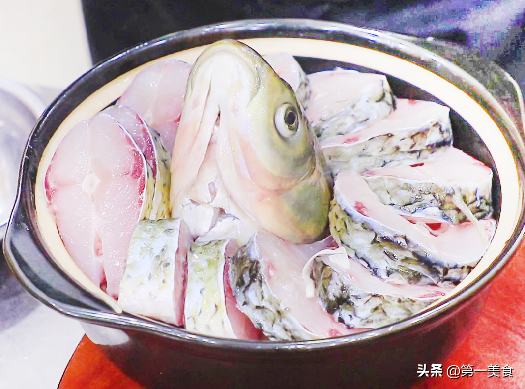 图片[5]-川味酱焖鱼做法  最忌放盐和油炸！2步炒出酱香味，鲜香不腥-起舞食谱网