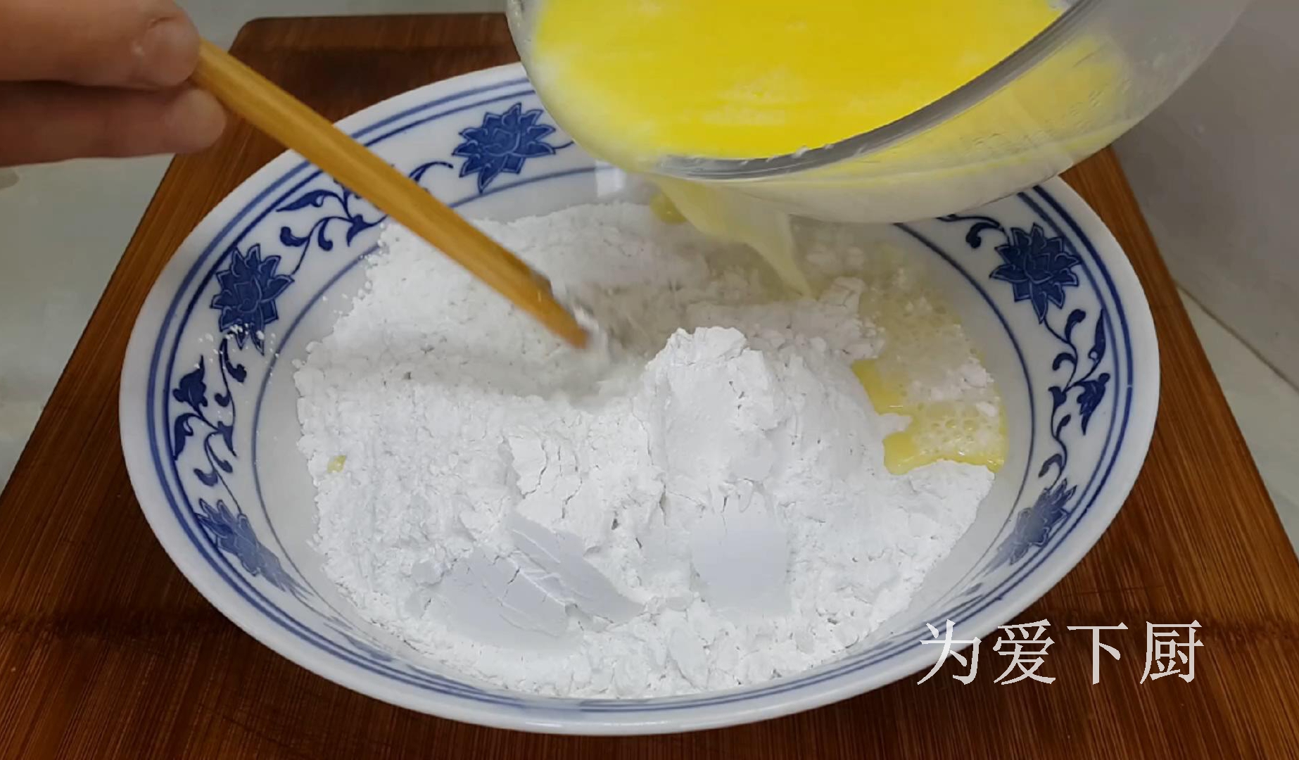 糯米粉這樣做才過癮，加半斤豆沙，軟糯又香甜，比雪媚娘還好吃