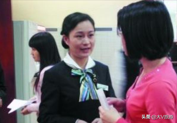 银行存款新规定：把10万块钱存在建行三年定期能