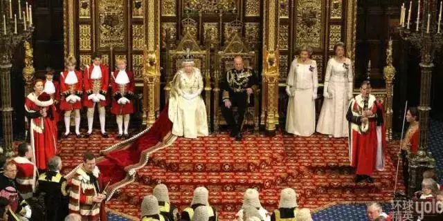 英国王室的前尘往事之温莎王朝:战火中改姓成全大英荣耀
