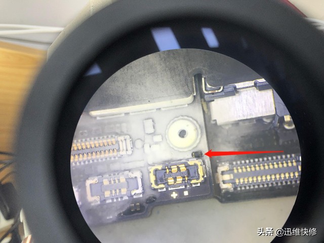 iPhoneX忽然死机无法开机，这类常见故障很普遍，教你从根源找到难题