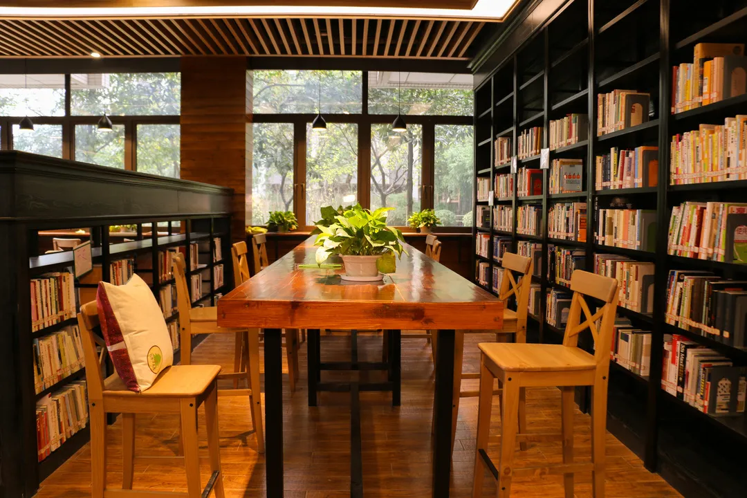 重庆大学你好,这里是重庆大学图书馆