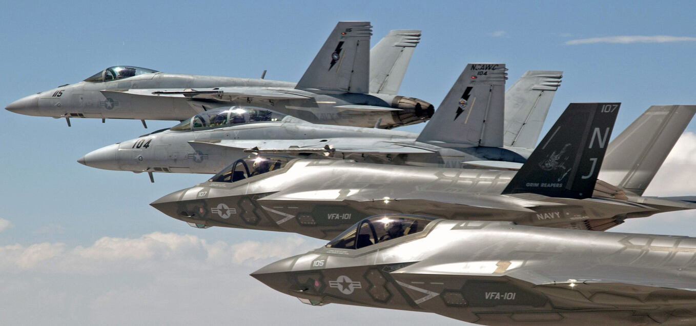 大批战机云集关岛，对头号目标发出警告，俄专