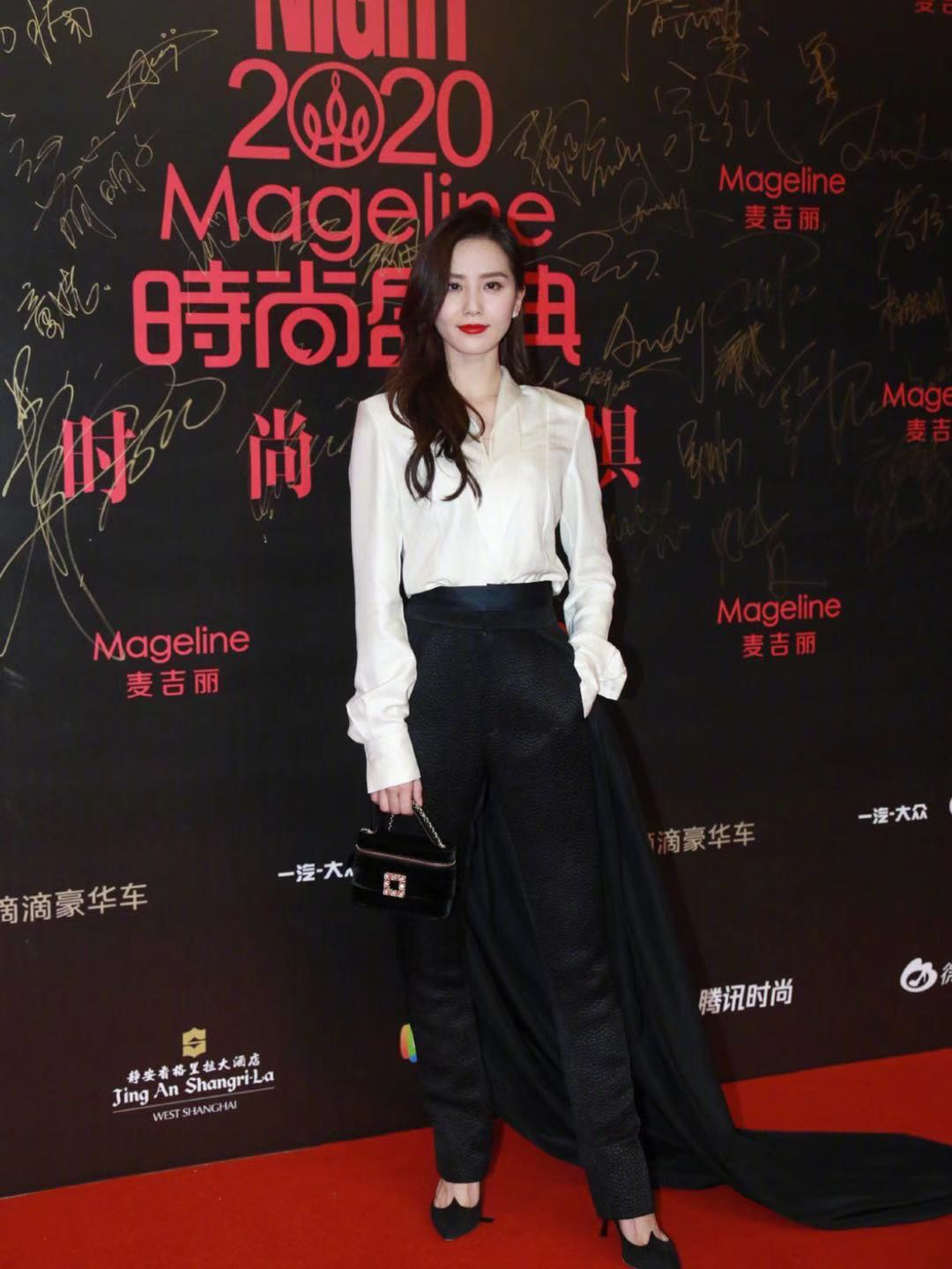 明星红黑榜：奚梦瑶一出手就是王炸，关晓彤穿