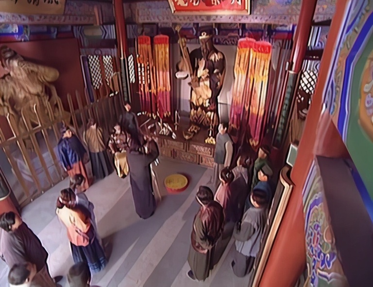 再看《青河绝恋》，一边抓狂一边看得津津有味