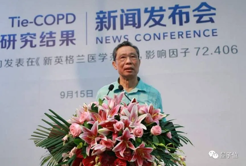 他是首位獲得阿里百萬(wàn)大獎(jiǎng)的醫(yī)生，33歲，曾被認(rèn)為不適合科研
