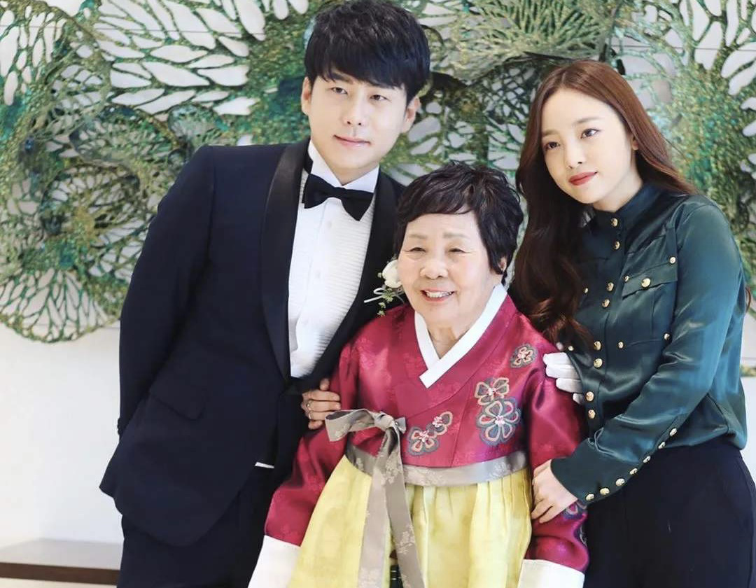 大快人心！具荷拉母亲败诉，需补偿兄妹二人千