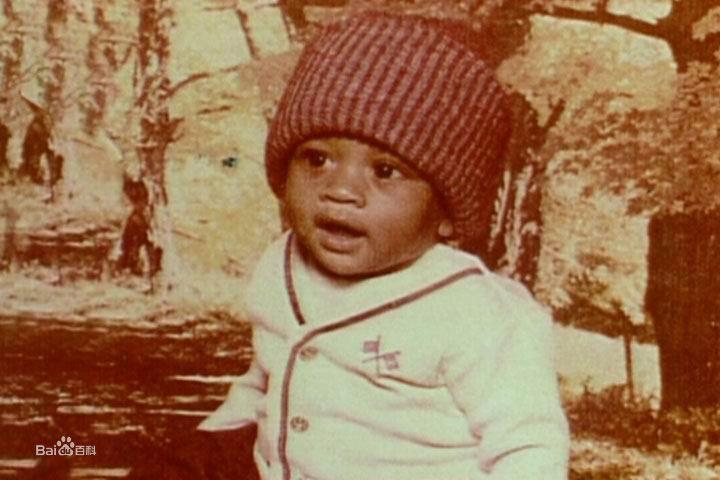 谁能想得到一代球星阿伦·艾弗森早些年还有这样