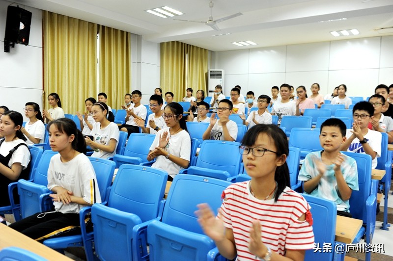 合肥瑶海区检察院检察长走进校园现场普法护航青少年健康成长