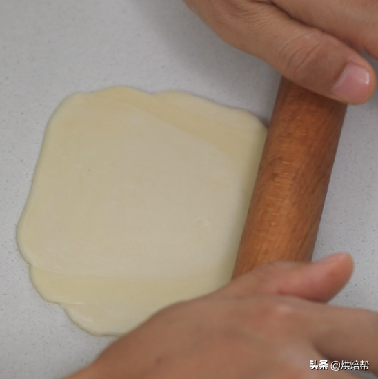 3两面粉做了9个老婆饼，正宗配方做法不难，皮脆馅香全家都爱